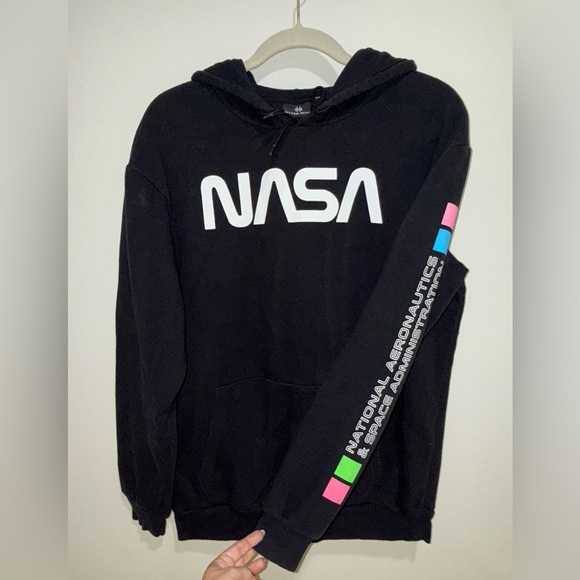 NASA Black Hoodie for Men with colorful sleeve and back graphics. Please Read - Picture 1 of 9